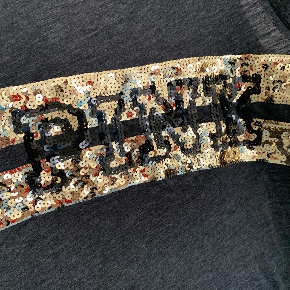 Pink tank top with sparkling emblem - Picture 2 of 5